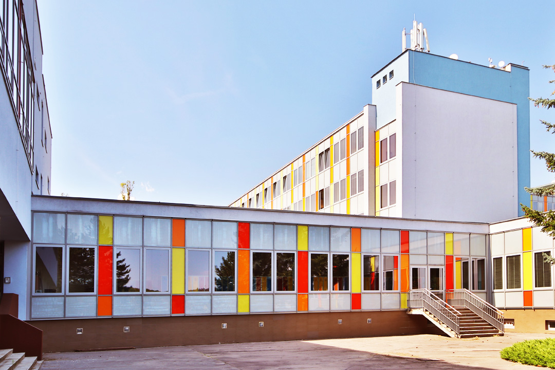 Primarschule Weberova Prag