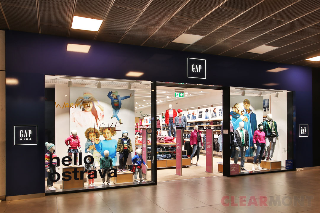 GAP a Under Armour - OC Nová Karolina Ostrava