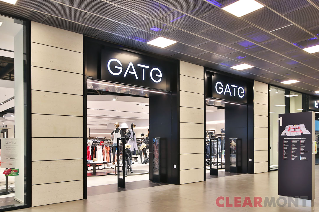 Gate OC Nová Karolina